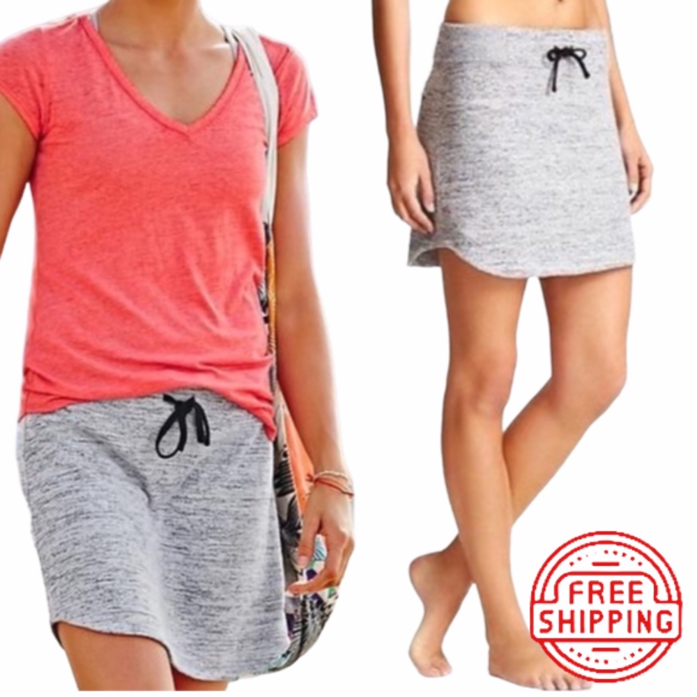 Athleta Gray Knit Downplay Casual Skirt Size Small